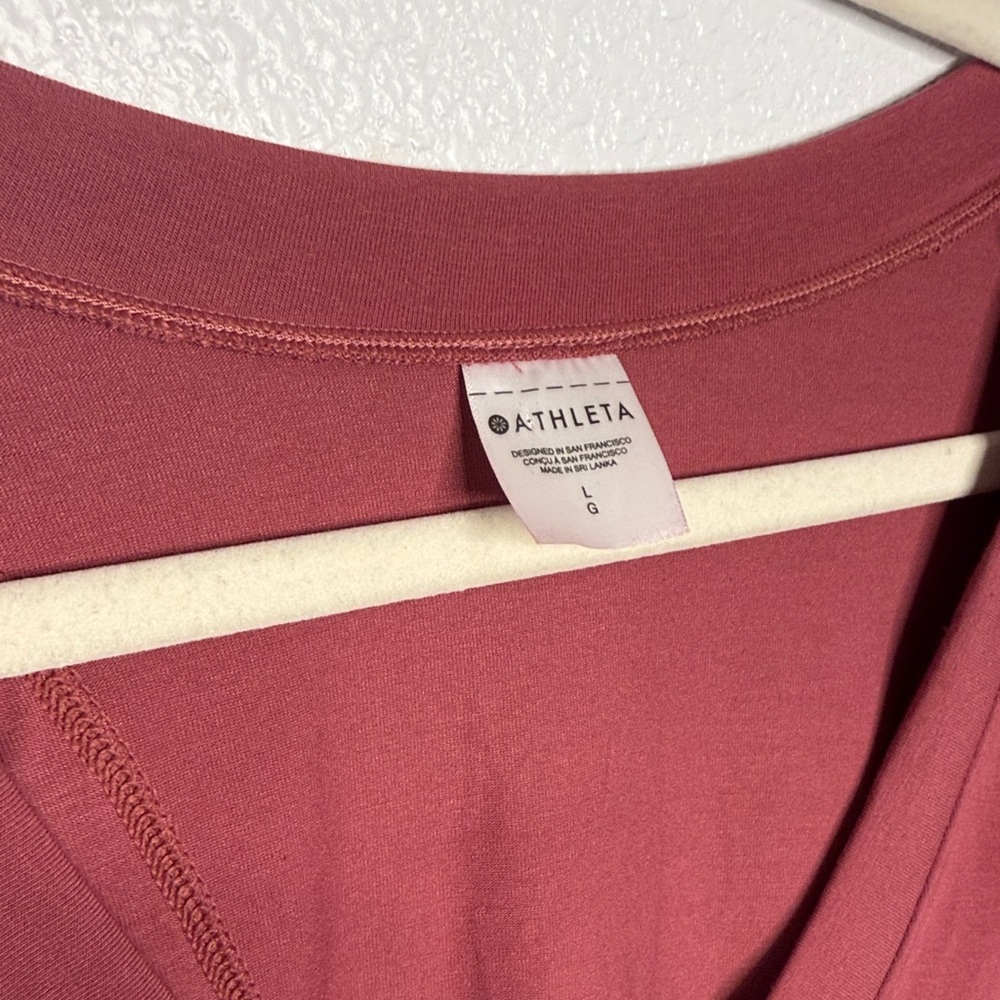Athleta Essence Away From Body Pink Tie Back Tee Womens Large - Picture 3 of 5